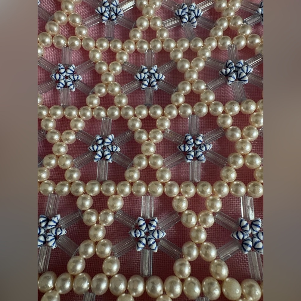 Pinkish pearl beaded ladies bag - Picture 5 of 7